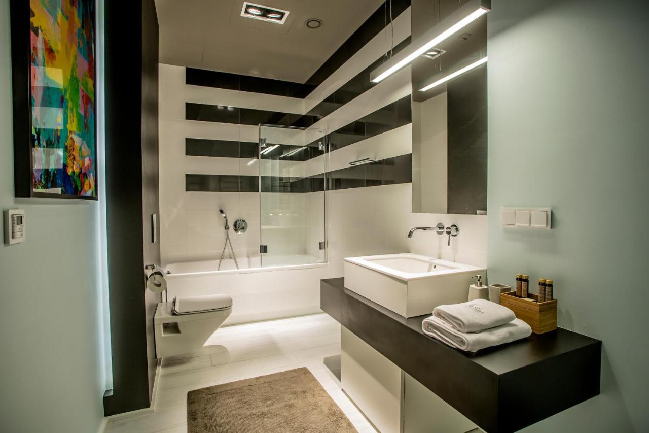 Sky Tower Apartment